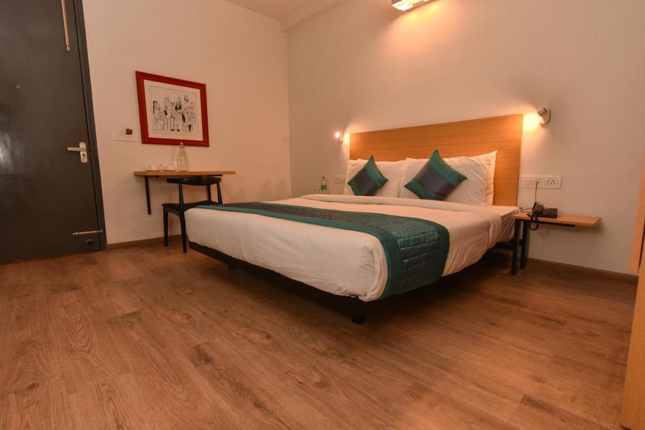 Hotel Admire Inn "Near Atal Chowk, Sector 15, Vasundhara" Ghaziabad Eksteriør billede