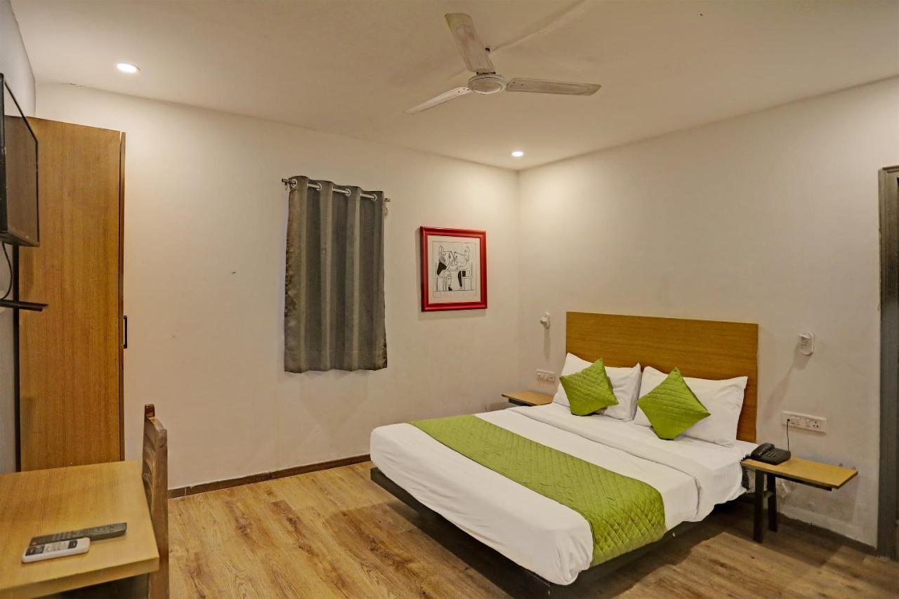 Hotel Admire Inn "Near Atal Chowk, Sector 15, Vasundhara" Ghaziabad Eksteriør billede